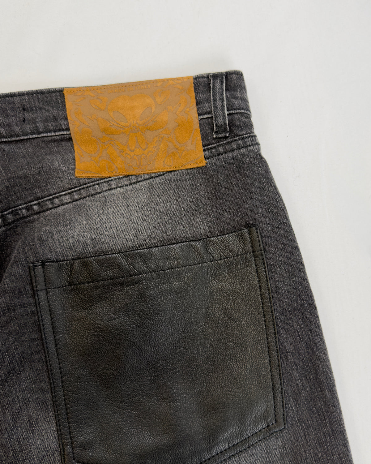 UNDEFEATED – jeans in denim e pelle HIMES, foto 6